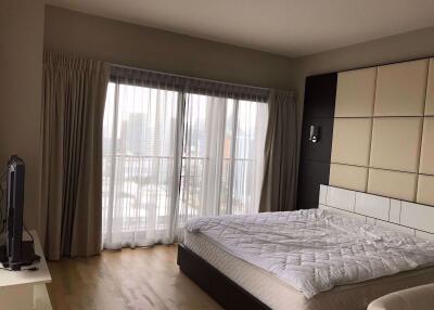 2 bed Condo in Noble Reveal Khlong Tan Nuea Sub District C016410