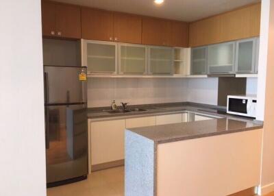 2 bed Condo in Millennium Residence Khlongtoei Sub District C016398