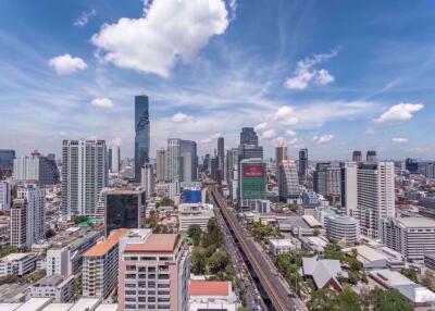2 bed Condo in The Diplomat Sathorn Silom Sub District C016397