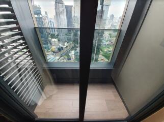 1 bed Condo in The ESSE Sukhumvit 36 Khlongtan Sub District C016381