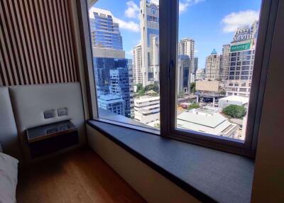 1 bed Condo in Saladaeng One Silom Sub District C016375