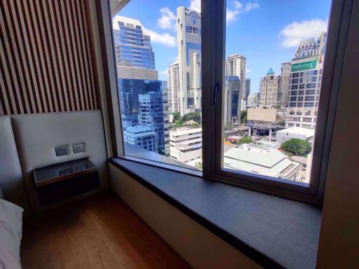 1 bed Condo in Saladaeng One Silom Sub District C016375