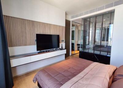 1 bed Condo in Saladaeng One Silom Sub District C016375