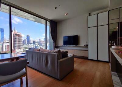 1 bed Condo in Saladaeng One Silom Sub District C016375