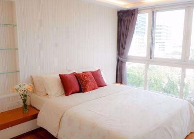 2 bed Duplex in DLV Thonglor 20 Khlong Tan Nuea Sub District D016366