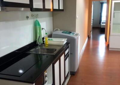 1 bed Condo in Belle Grand Rama 9 Huai Khwang Sub District C016356