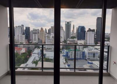 2 bed Condo in The Lofts Asoke Khlong Toei Nuea Sub District C016354