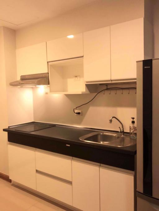 2 bed Condo in Supalai River Resort Samre Sub District C016352