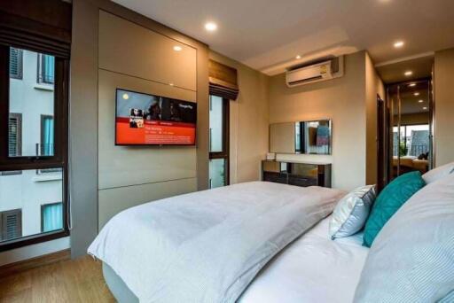 2 bed Condo in Condolette Dwell Sukhumvit 26 Khlongtan Sub District C016326