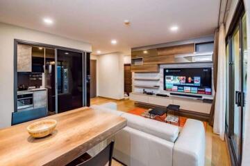 2 bed Condo in Condolette Dwell Sukhumvit 26 Khlongtan Sub District C016326