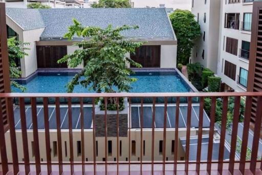 2 bed Condo in Condolette Dwell Sukhumvit 26 Khlongtan Sub District C016326