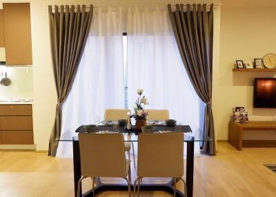 2 bed Condo in Noble Refine Khlongtan Sub District C016318