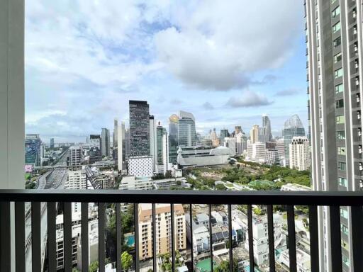 2 bed Condo in Life One Wireless Lumphini Sub District C016316