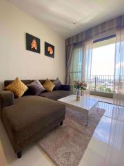 1 bed Condo in The Emporio Place Khlongtan Sub District C016313