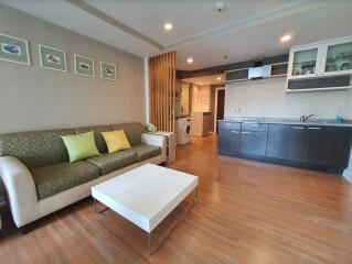 2 bed Condo in The Trendy Condominium Khlong Tan Nuea Sub District C016310