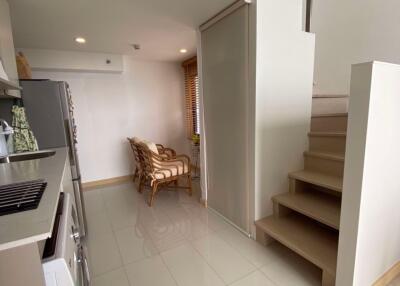 1 bed Duplex in Knightsbridge Prime Sathorn Thungmahamek Sub District D016294