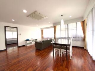 2 bed Condo in Acadamia Grand Tower Khlong Tan Nuea Sub District C016291