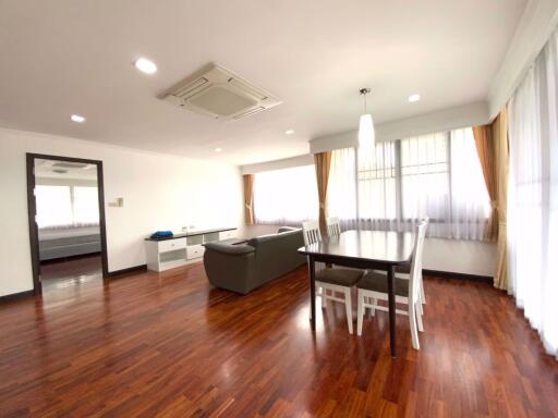 2 bed Condo in Acadamia Grand Tower Khlong Tan Nuea Sub District C016291