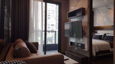 1 bed Condo in The Lumpini 24 Khlongtan Sub District C016287