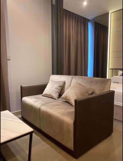 1 bed Condo in The Esse at Singha Complex Khlong Toei Nuea Sub District C016250