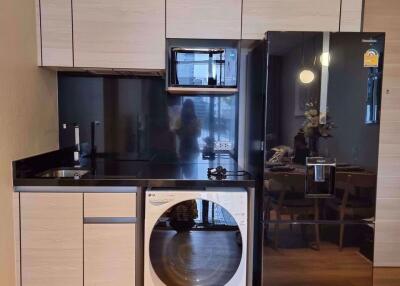 2 bed Condo in Park Origin Phromphong Khlongtan Sub District C016248