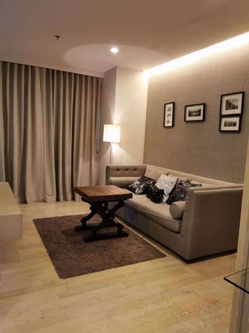 1 bed Condo in Noble Remix Khlongtan Sub District C016240