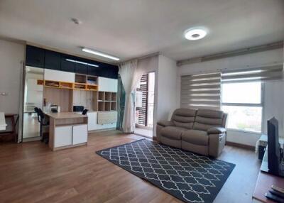 2 bed Condo in S&S Sukhumvit Bangchak Sub District C016235