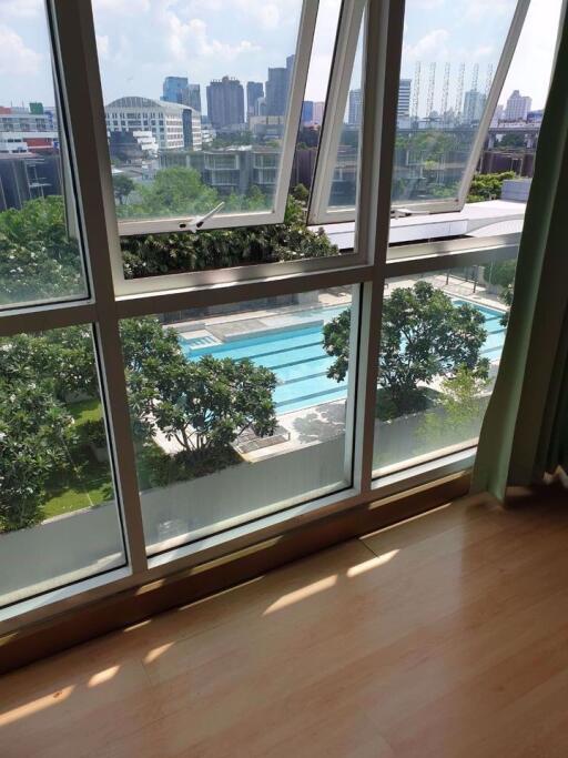 3 bed Condo in Garden Asoke - Rama 9 Huai Khwang District C016220