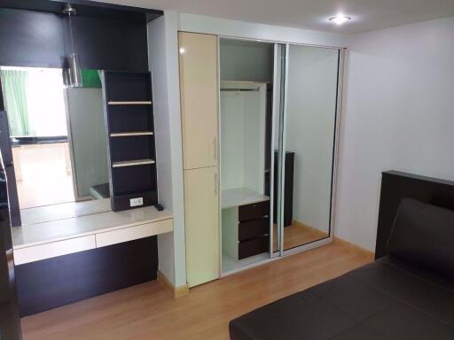 3 bed Condo in Garden Asoke - Rama 9 Huai Khwang District C016220