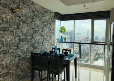 2 bed Condo in Life Ratchadapisek Huai Khwang Sub District C016217