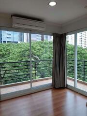 2 bed Condo in Lumpini Suite Sukhumvit 41 Khlong Tan Nuea Sub District C016204