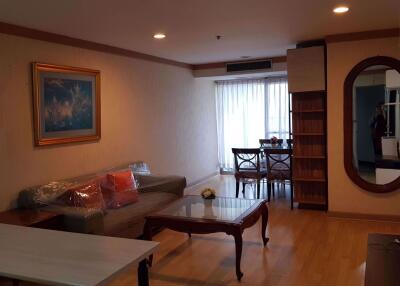 2 bed Condo in The Waterford Diamond Khlongtan Sub District C016202