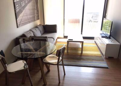 2 bed Condo in Hasu Haus Phrakhanongnuea Sub District C016185