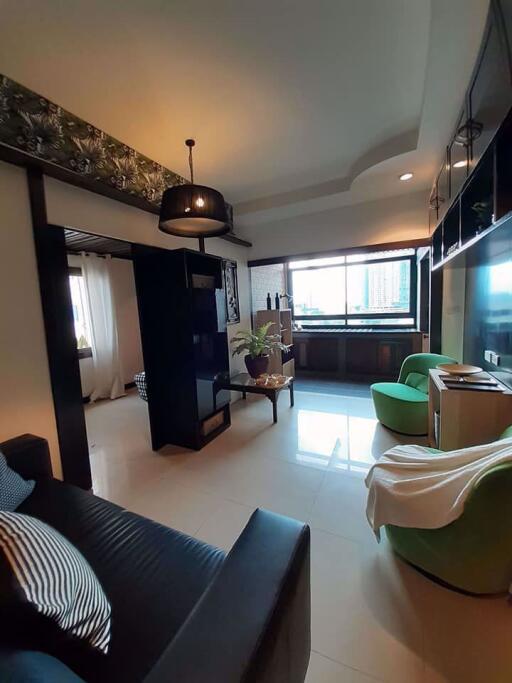 3 bed Condo in Country Complex Bang Na Sub District C016177