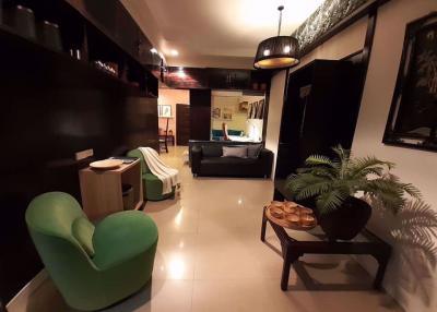 3 bed Condo in Country Complex Bang Na Sub District C016177