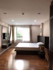 1 bed Condo in The Clover Khlong Tan Nuea Sub District C016172