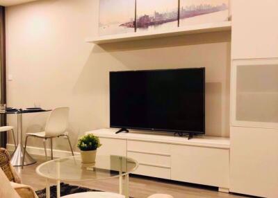 1 bed Condo in The Room Sathorn-TanonPun Silom Sub District C016159