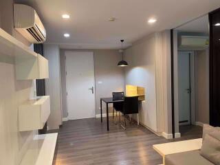 1 bed Condo in The Room Sukhumvit 40 Phra Khanong Sub District C016152