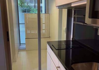 1 bed Condo in The Room Sukhumvit 40 Phra Khanong Sub District C016152