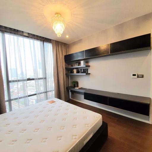 1 bed Condo in The Bangkok Sathorn Yan Nawa Sub District C016144