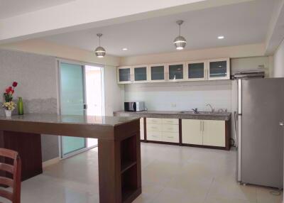 3 bed House Khlong Tan Nuea Sub District H016132