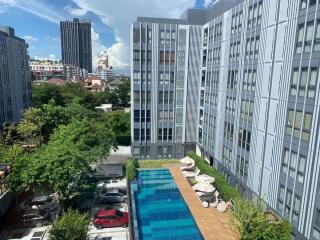 2 bed Condo in Moniiq Sukhumvit 64 Phrakhanong District C016126