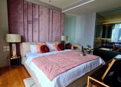 2 bed Condo in BEATNIQ Sukhumvit 32 Khlongtan Sub District C016116