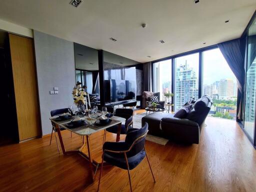 2 bed Condo in BEATNIQ Sukhumvit 32 Khlongtan Sub District C016116