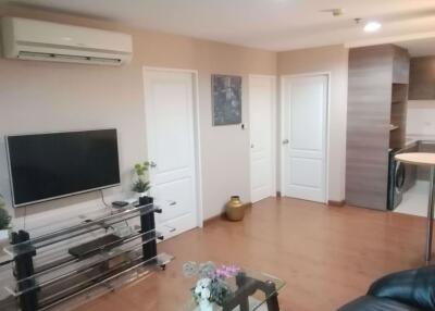 2 bed Condo in Belle Grand Rama 9 Huai Khwang Sub District C016108