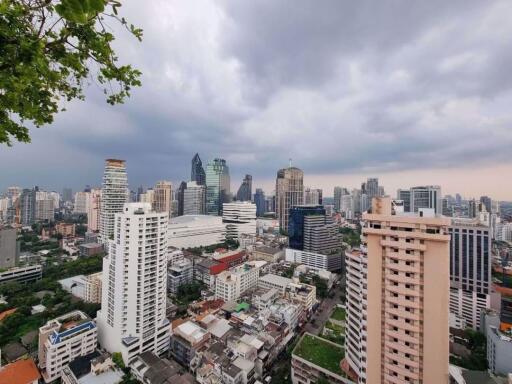 2 bed Condo in Noble BE33 Khlong Tan Nuea Sub District C016101