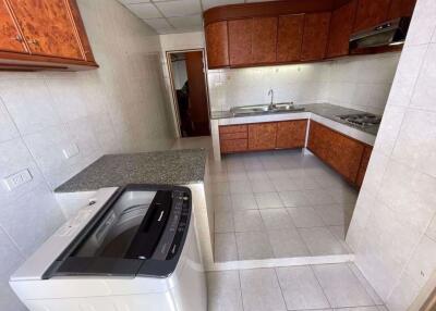 2 bed Condo in Mini House Apartment Yan Nawa Sub District C016062