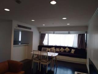 2 bed Condo in Baan Suanpetch Khlong Toei Nuea Sub District C016061