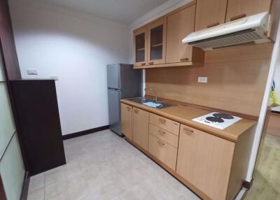 2 bed Condo in The Waterford Diamond Khlongtan Sub District C016055