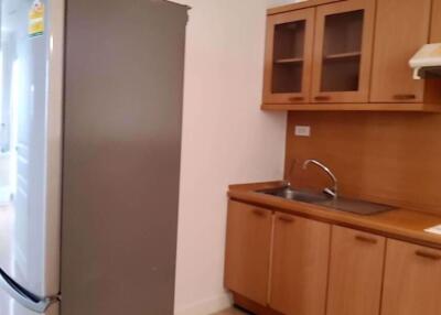 2 bed Condo in The Waterford Diamond Khlongtan Sub District C016054